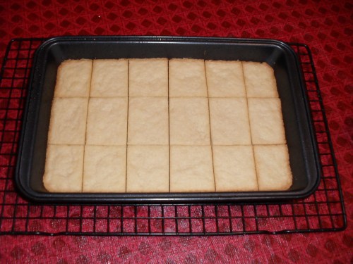 Shortbread in a Perfect Brownie Pan