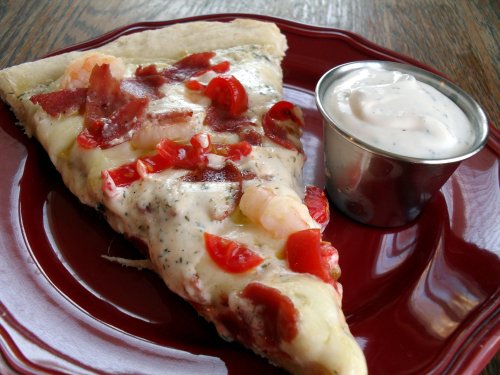 shrimp bacon ranch pizza