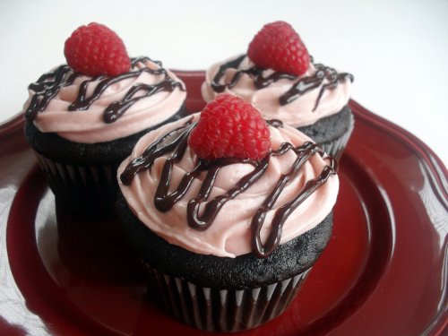 dark chocolate raspberry cupcakes