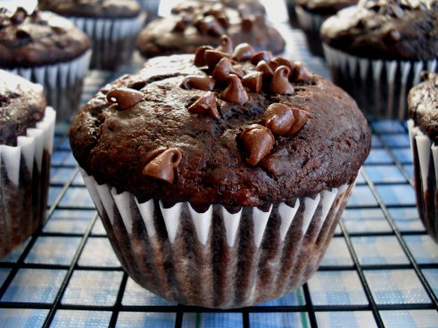 double chocolate banana muffins 6-16-10