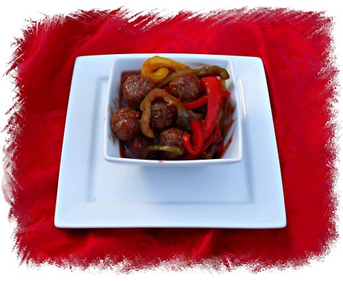 Meatballs & Peppers in Cranberry Chili Sauce | veronicascornucopia.com