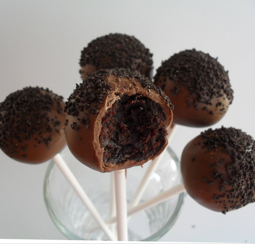 cake pops without frosting added