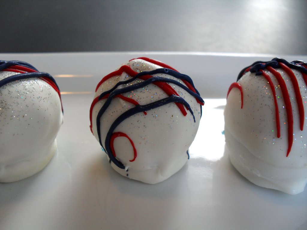 july 4 cake balls 2010